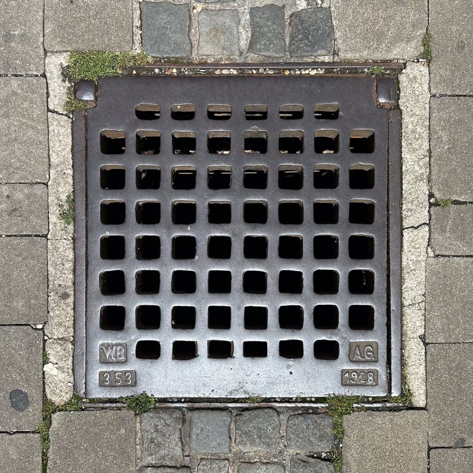 Deckel 1928-05
1070, Neubau – 1928 – WB A.G.