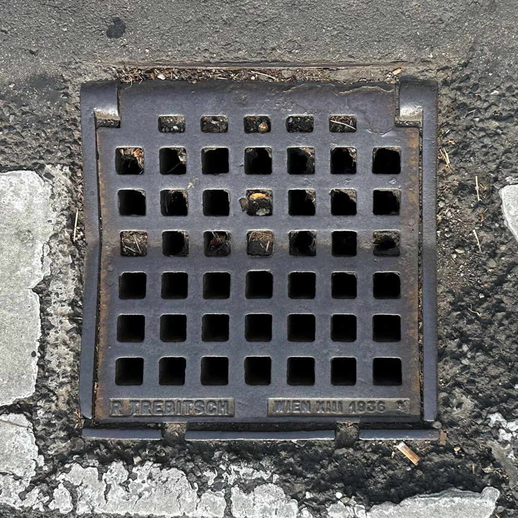 Deckel 1936-05
1120, Meidling – 1936 – R. Trebitsch