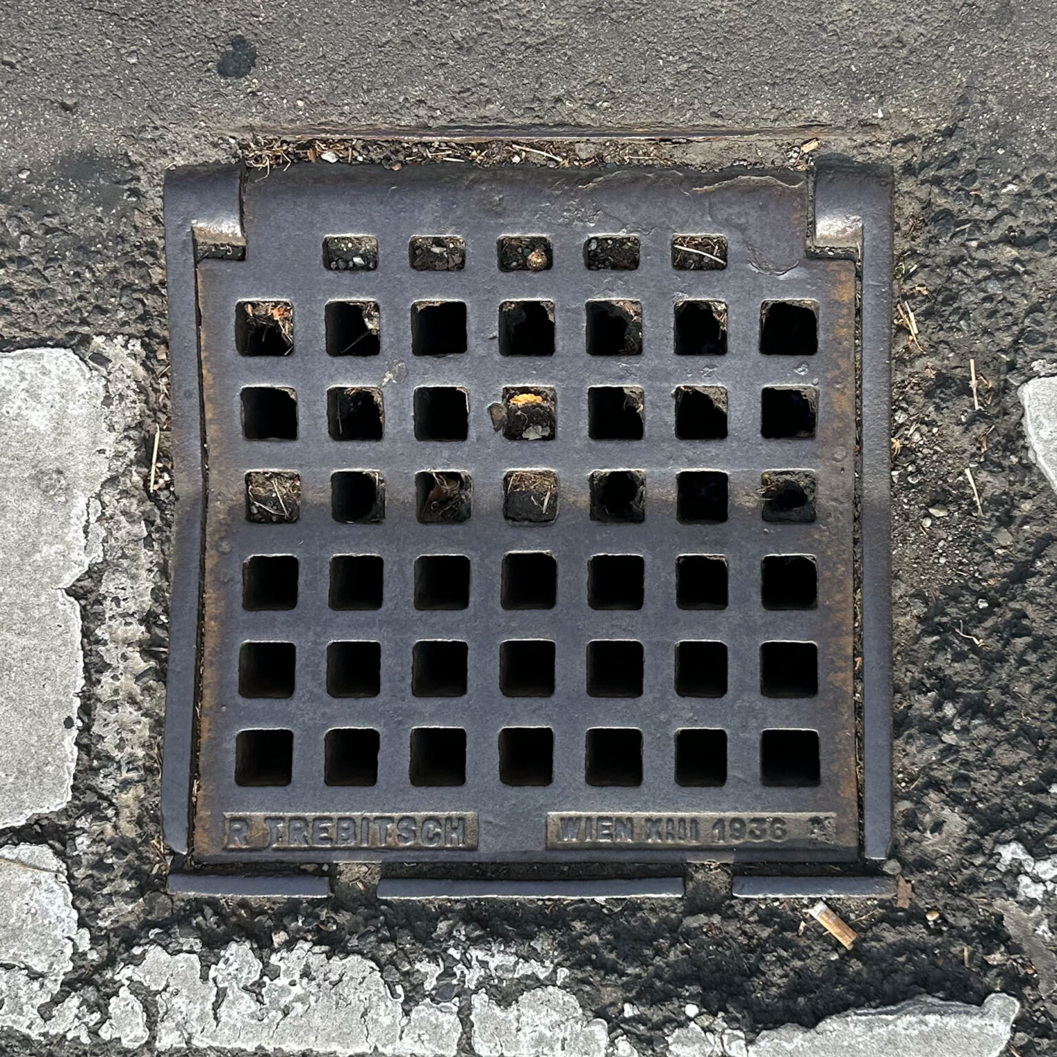 Deckel 1936-05
1120, Meidling – 1936 – R. Trebitsch