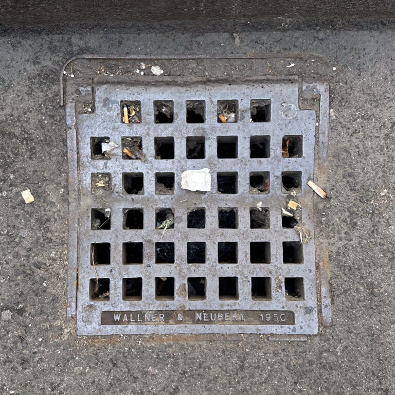 Deckel 1950-02
1010, Innere Stadt – 1950 – Wallner & Neubert
