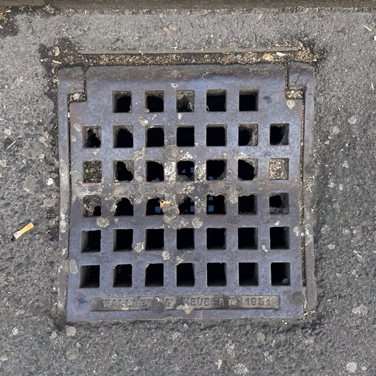 Deckel 1951-01
1010, Innere Stadt – 1951 – Wallner & Neubert