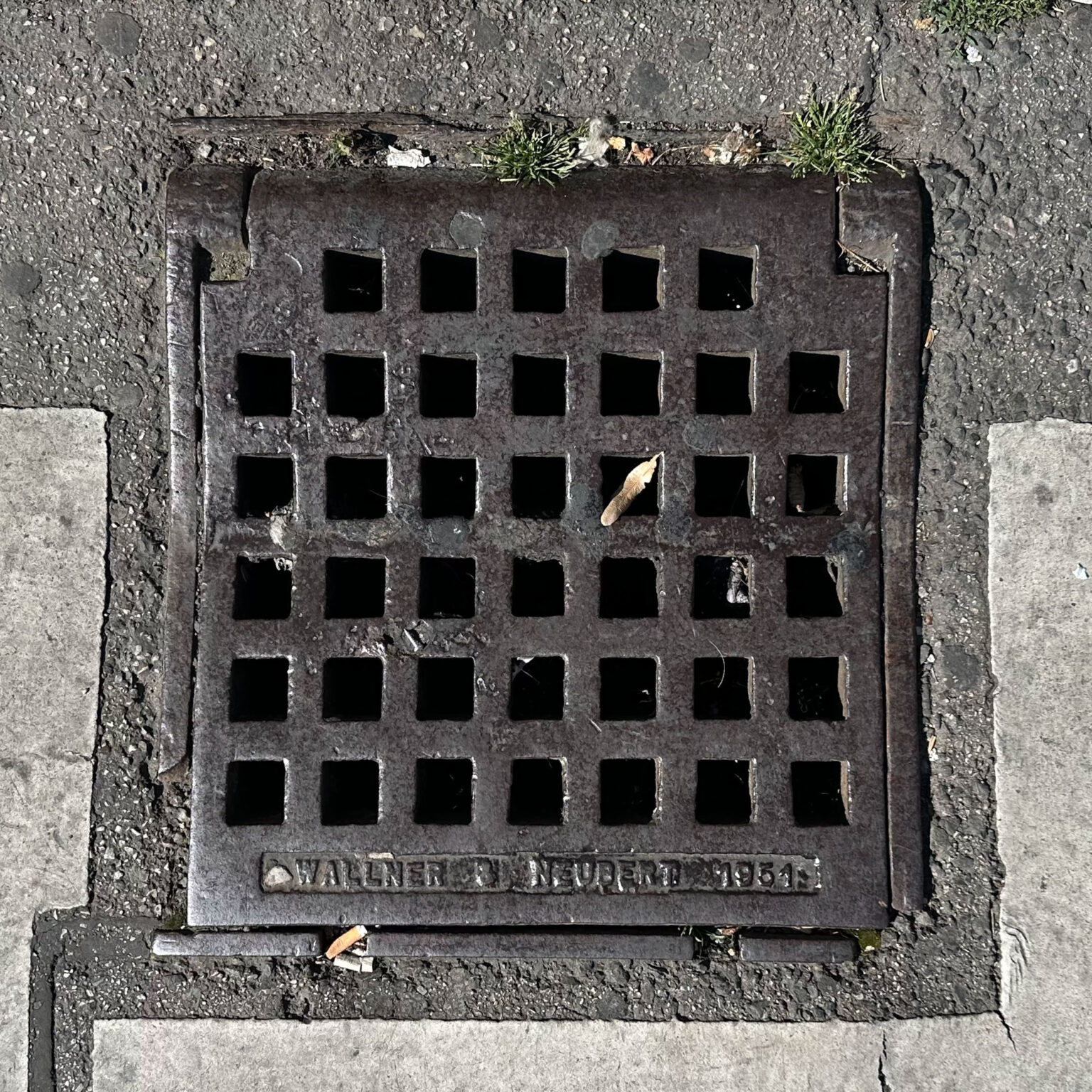 Deckel 1951-04
1200, Brigittenau – 1951 – Wallner & Neubert