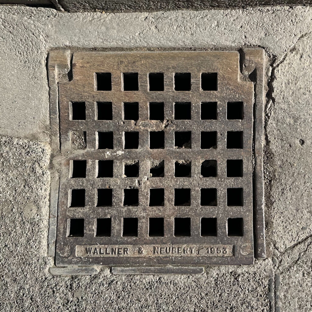 Deckel 1953-03
1010, Innere Stadt – 1953 – Wallner & Neubert
