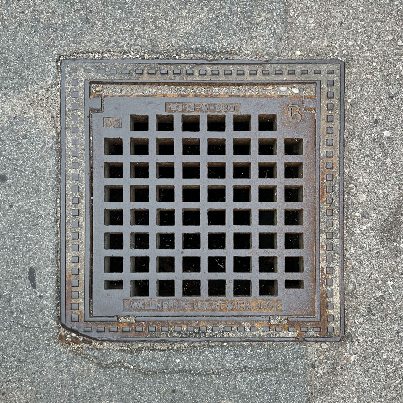 Deckel 1954-01
1100, Favoriten – 1954 – Wallner & Neubert