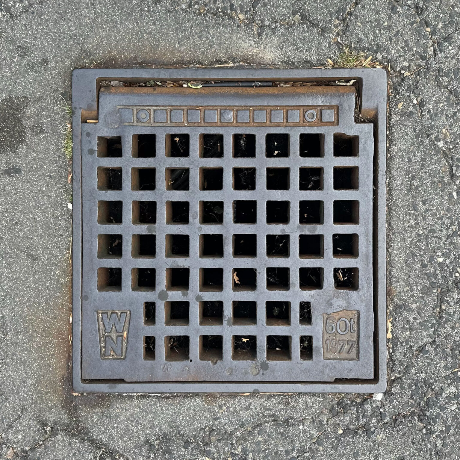 Deckel 1977-03
1180, Währing – 1977 – Wallner & Neubert