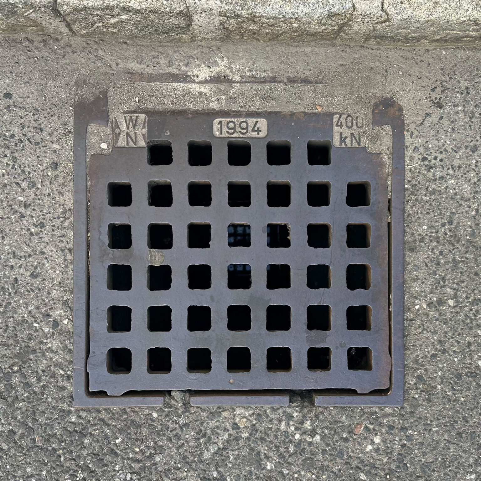 Deckel 1994-04
1180, Währing – 1994 – Wallner & Neubert