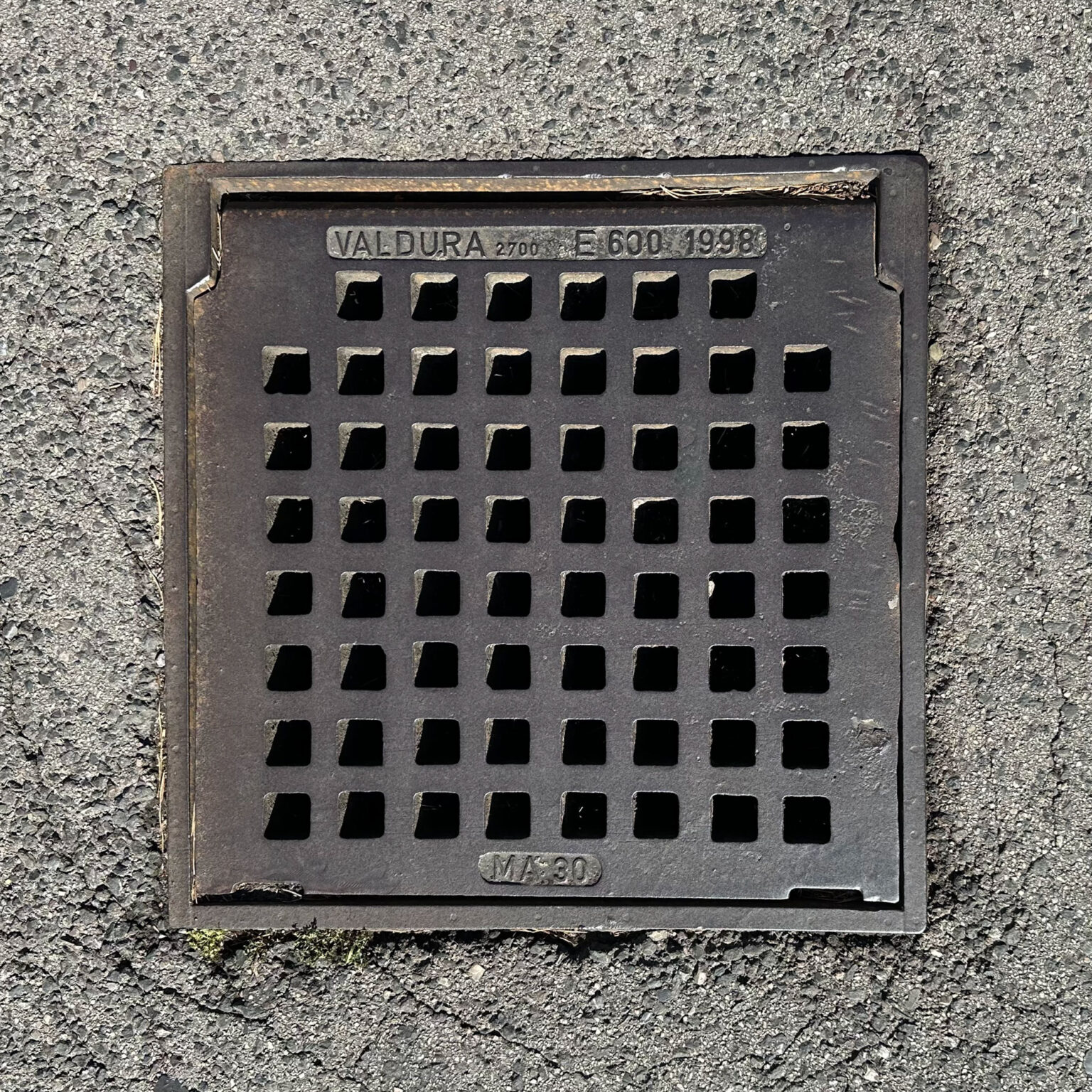 Deckel 1998-07
1200, Brigittenau – 1998 – Valdura