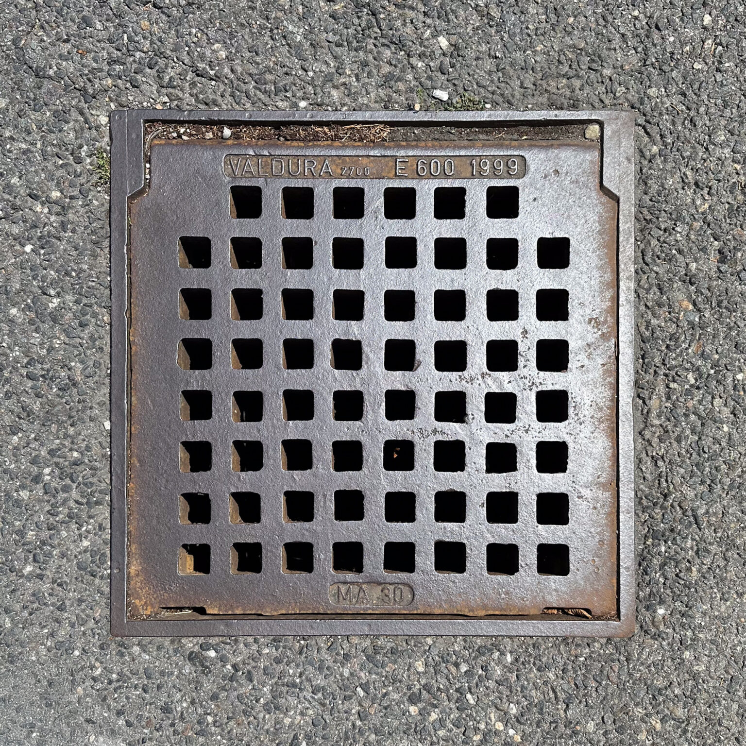 Deckel 1999-02
1190, Döbling – 1999 – Valdura