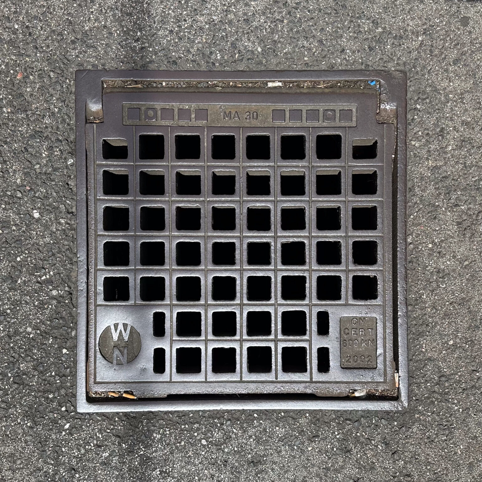 Deckel 2002-01
1070, Neubau – 2002 – Wallner & Neubert