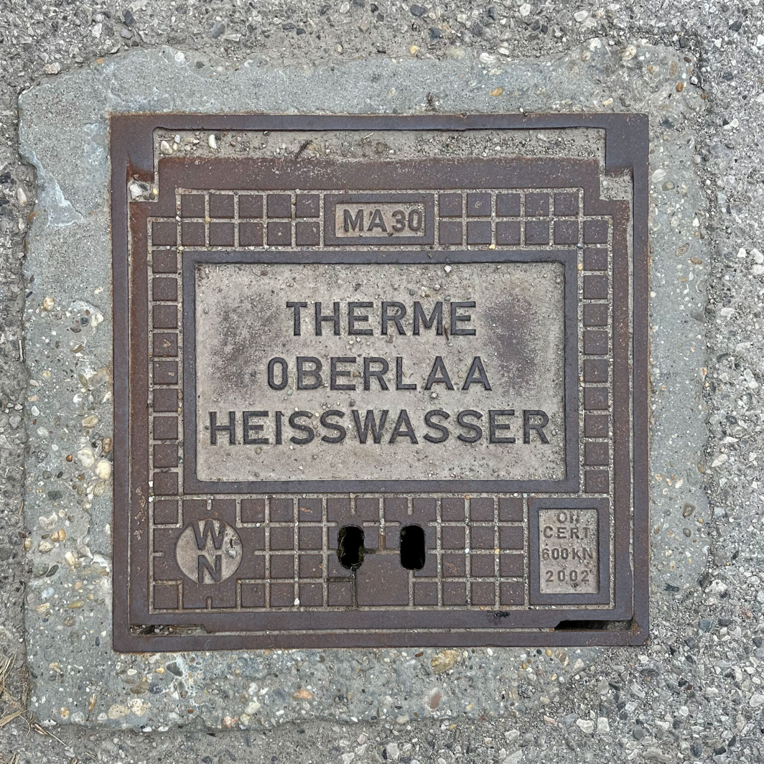 Deckel 2002-03
1100, Favoriten – 2002 – Wallner & Neubert