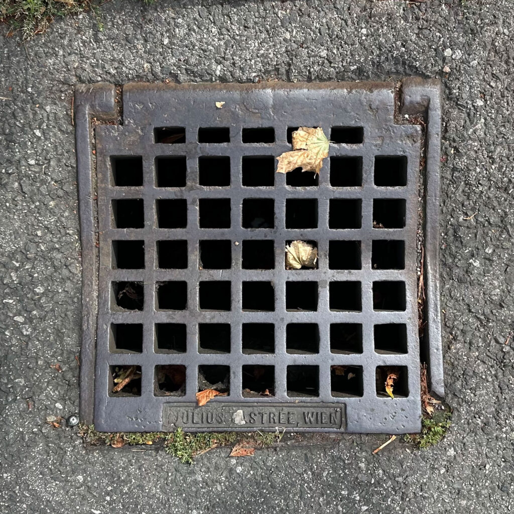 Deckel XXXX-25
1140, Penzing – Unbekannt – Julius Pastree XI Bez. Wien